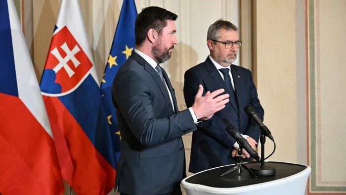 Slovakia and Czechia Push for Stronger V4 Cooperation on EU Farm Policy