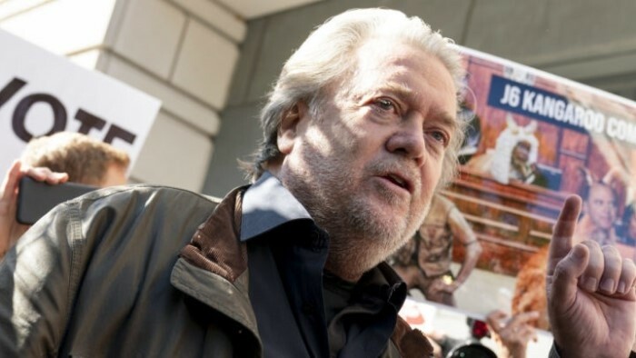 Šimečka: Premier sollte sagen, ob er sich mit Epstein und Bannon getroffen hat