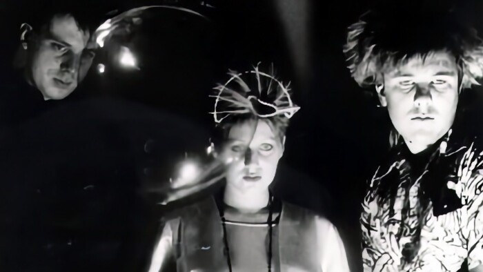 Seriál o samplovaní: Cocteau Twins