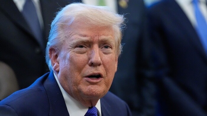 Donald Trump zvažuje žalobu za ohováranie