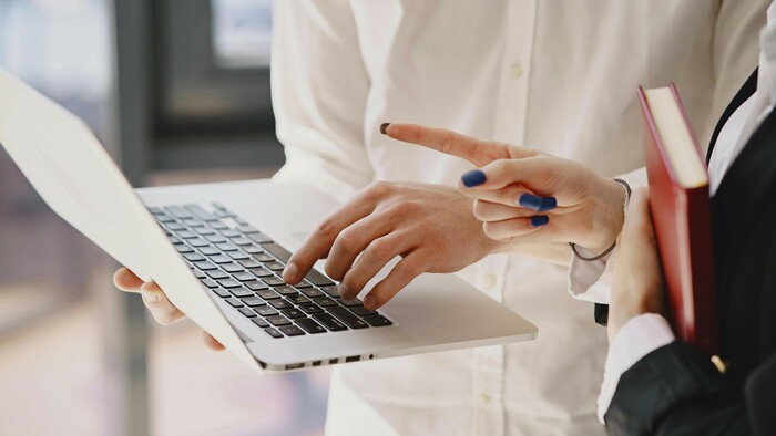 Overené storočiami – Aká gramatika, taká politika?