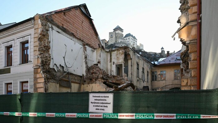 Mestskí poslanci v Trenčíne odsúdili zbúranie národnej kultúrnej pamiatky