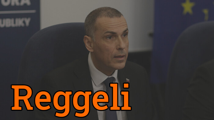 Folytatódik a háború a kormányfő és a főügyész között