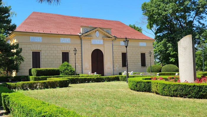 WhatsApp Image 2026-02-05 at 14.58.14 (1).jpeg