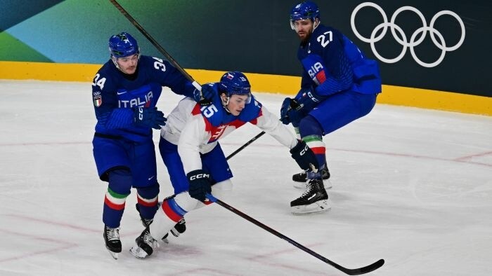 Continúa el torneo olímico de hockey sobre hieloContinúa el torneo olímico de hockey sobre hielo
