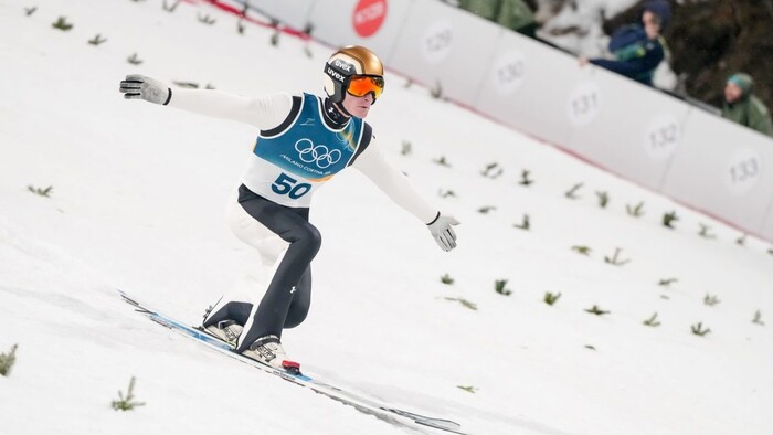 Zlato na veľkom mostíku získal Slovinec Prevc. Hektor Kapustík sa postaral o najlepší výsledok pre slovenské skoky
