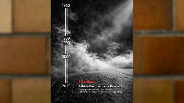 Publikácia 35 rokov Bábkového divadla na Rázcestí