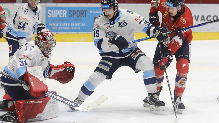 HOKEJ: Nitra si aj napriek prehre vo Zvolene poistila prvenstvo