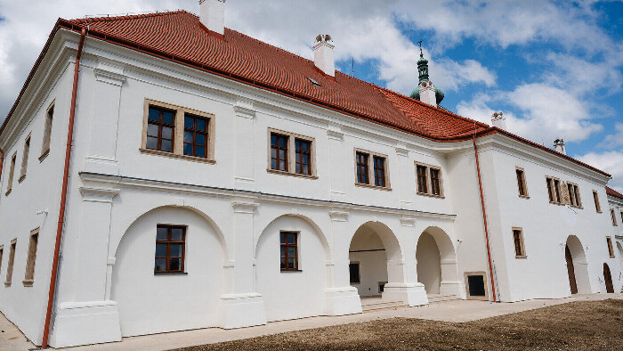 Parkovú záhradu Draškovičovho kaštieľa v Čachticiach čaká komplexná revitalizácia