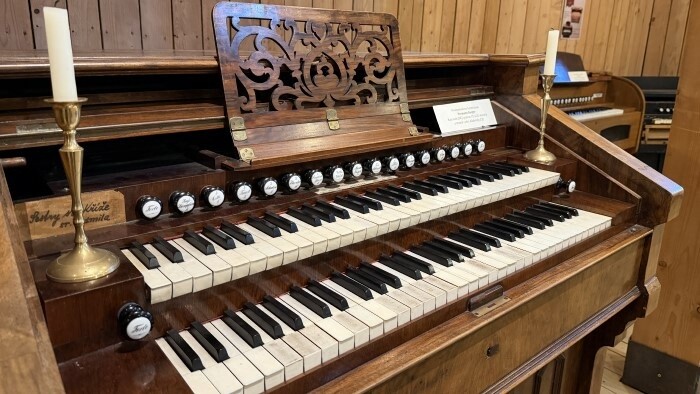 Выставка коллекции фисгармоний в Прешове