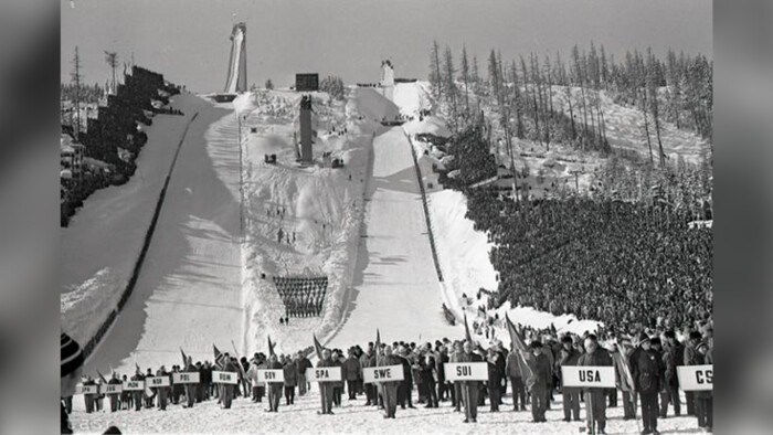 Chátrajúce mostíky na Štrbskom plese