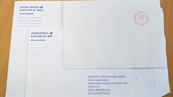 Srdcom doma denuncia que la suspensión del voto por correo desde el extranjero supone un ataque a los pilares democráticos