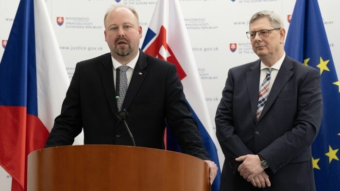 Prehĺbiť justičnú spoluprácu 