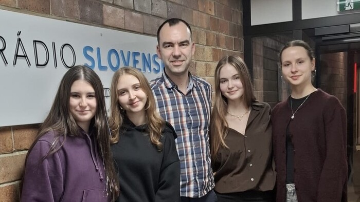 Hosť DRS: Študentky z Lýcea C. S. Lewisa