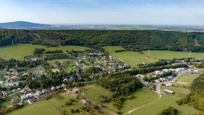 Obrázky krajiny v okolí Borinky