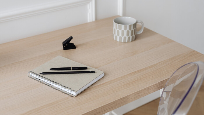 Zamyslenie / Odľahčenie stola