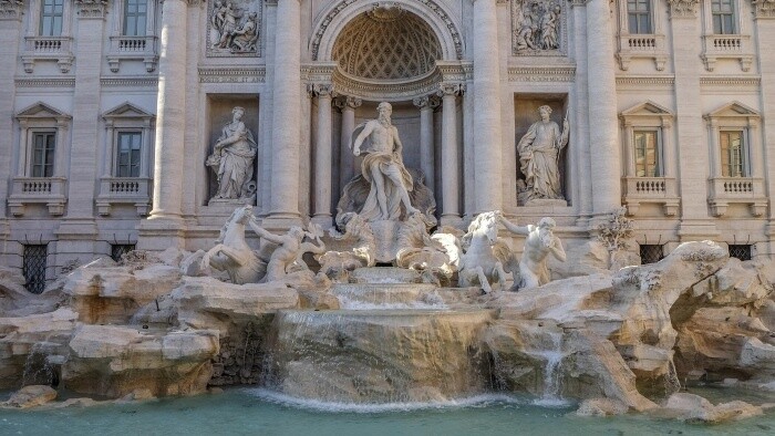 Fontána di Trevi zarába státisíce