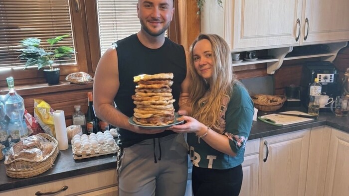 Súťažiaci-pečie-celé-slovensko-4-na-chate