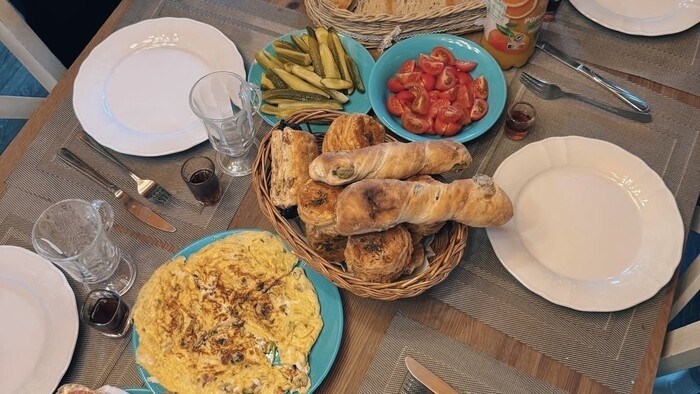 Súťažiaci-pečie-celé-slovensko-4-na-chate