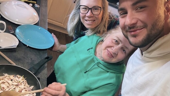 Súťažiaci-pečie-celé-slovensko-4-na-chate