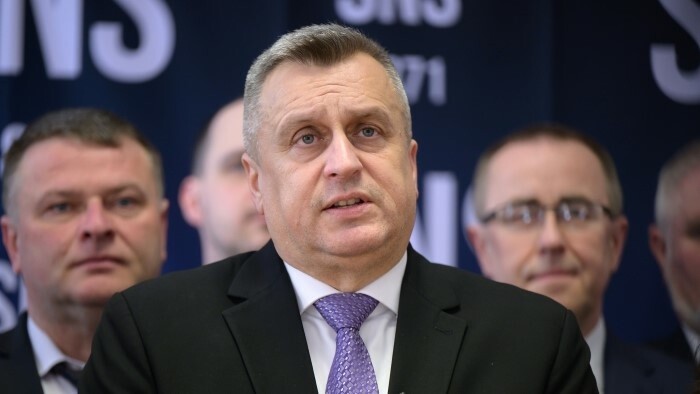 Andrej Danko erneut zum SNS-Vorsitzenden gewählt