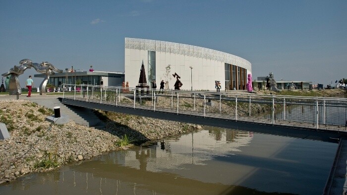 Výstava Textile Art of Today v Danubiane 