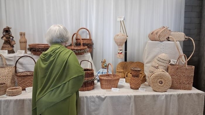 Ungewöhnliche Formen von Flechtwerk