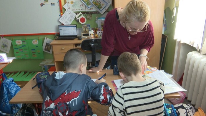 Škola pre deti s autizmom v Topoľčanoch o svoju samostatnosť nepríde, úrad vypočul učiteľov a rodičov
