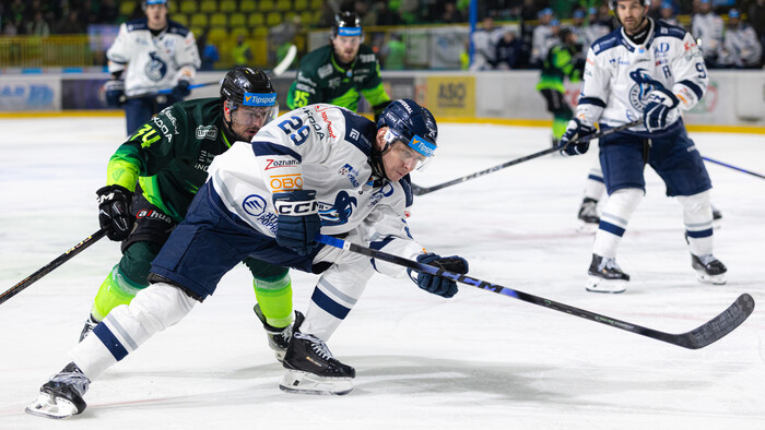 Žilina vstúpila do štvrťfinále suverénne, nad Popradom vedie
