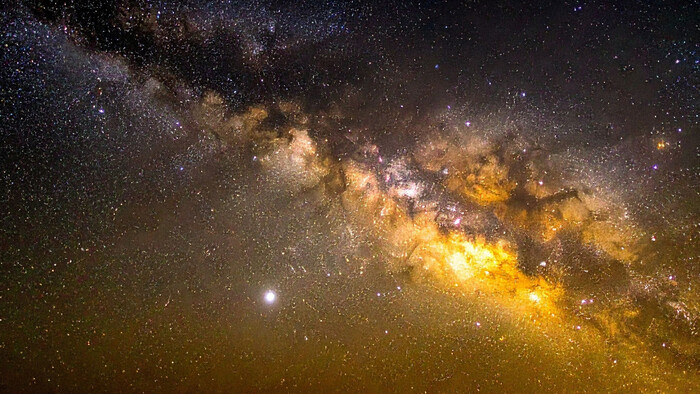 Naše Slnko migrovalo po Mliečnej dráhe