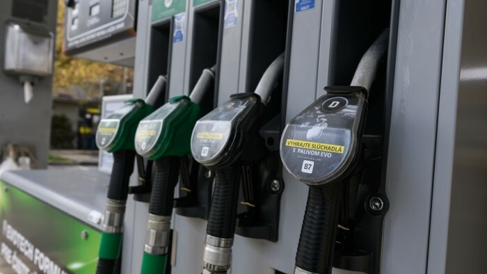 Teurerer Diesel für ausländische Autofahrer