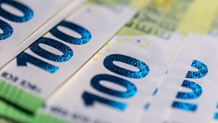 Akú hotovosť mať doma?