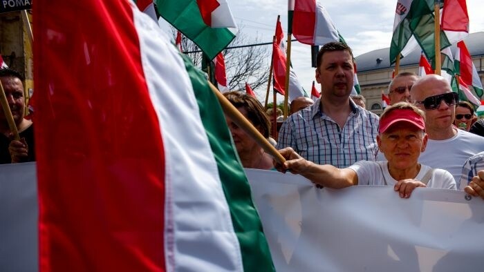 El primer ministro prevé un empeoramiento de las relaciones con Hungría en caso de victoria de Péter Magyar