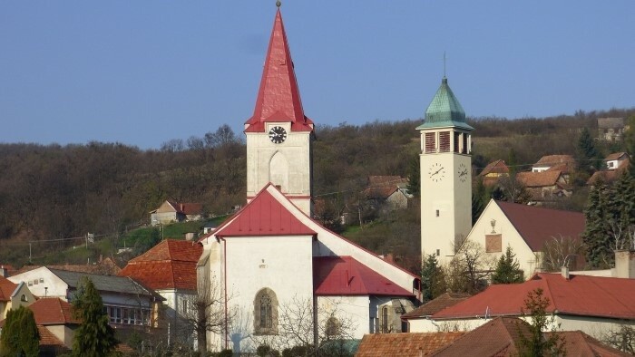 Fenster zur Welt: Die Partnergemeinen Pukanec und Selenča