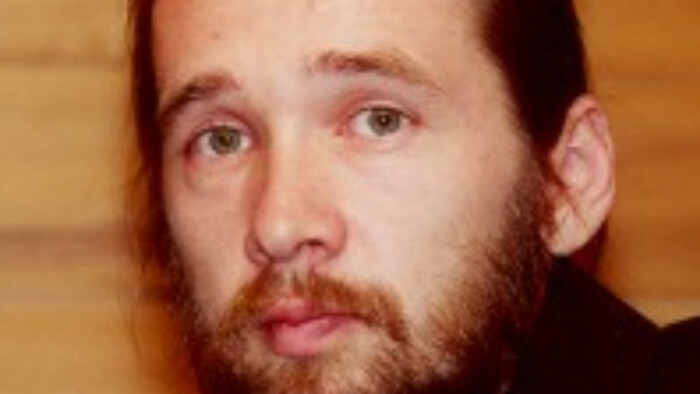 Aký vzťah k záhrade má básnik Ján Litvák?