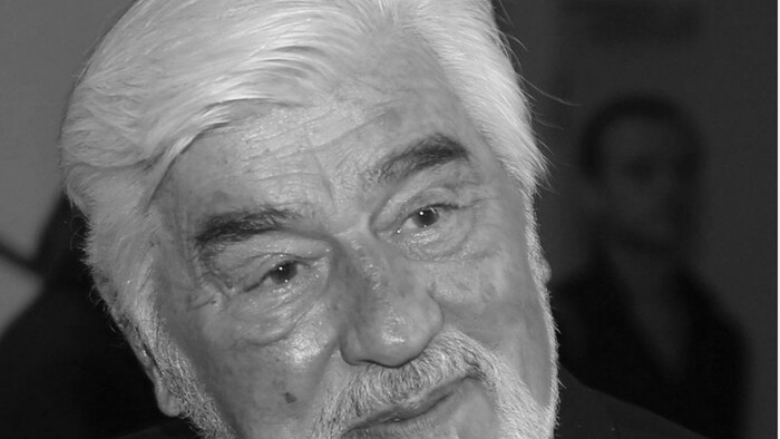 Vo veku 95 rokov zomrel Mario Adorf. Poznali sme ho ako zloducha z Vinnetoua