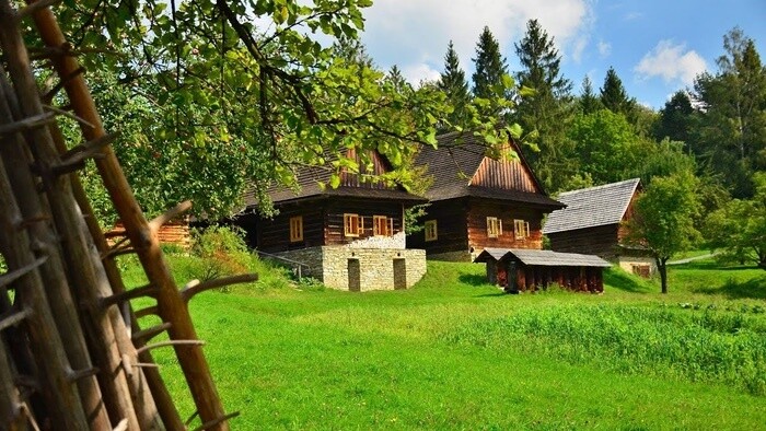 Na výlet s Hubinákom: Valašské múzeum v prírode