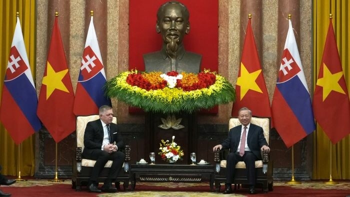 Finaliza la visita del primer ministro eslovaco a Vietnam