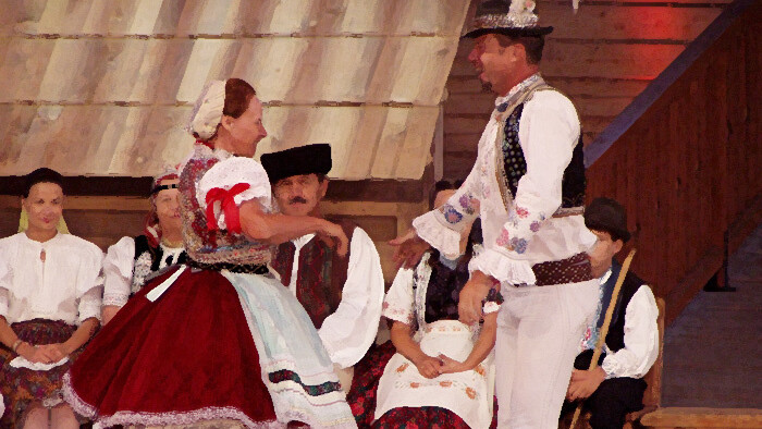 folklor_700x460.jpg