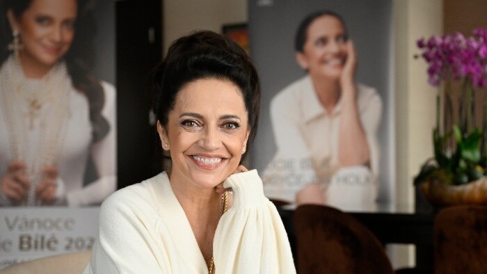 ON AIR: Lucie Bílá v Neskoro večer