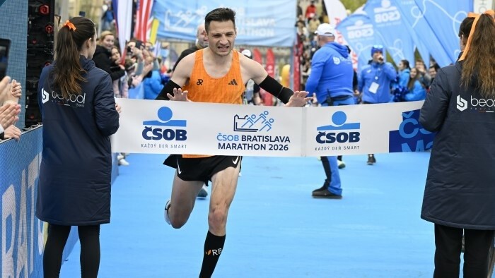 Marek Hladík gewinnt Bratislava-Marathon 