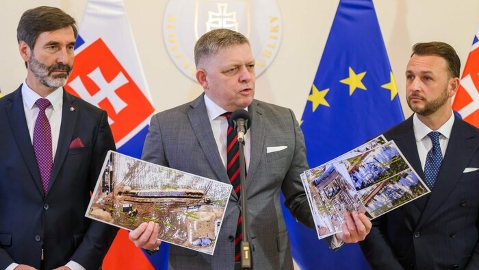 Zastavenie tranzitu ropy cez Družbu má politický a nie technický rozmer, potvrdzuje SIS. Odvoláva sa na satelitné snímky