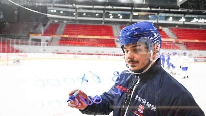 HOKEJ: MS do 18 rokov sa začínajú dnes