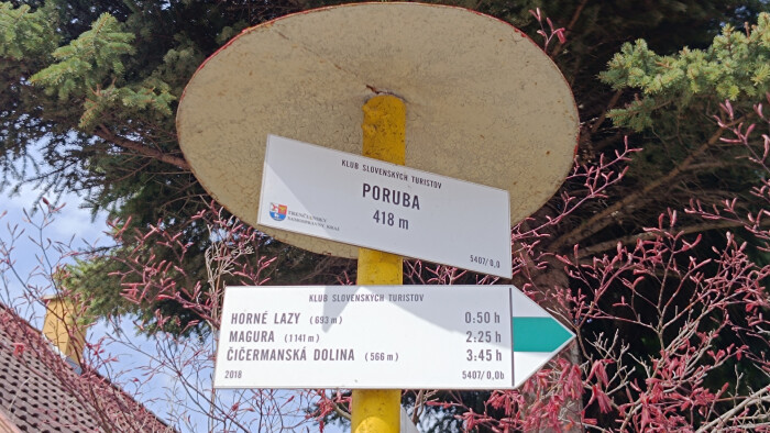 Výstup na Maguru z obce Poruba