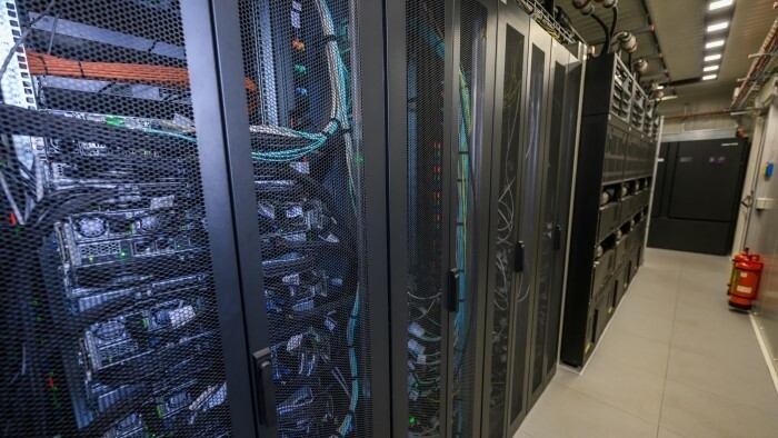 Supercomputer Perun in Betrieb genommen