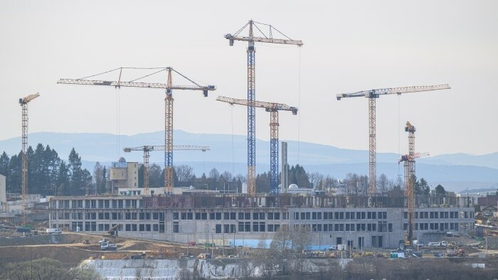 Construction of Hospital in Prešov Suspended Due to Serious Defects, Completion will be Delayed Several Months
