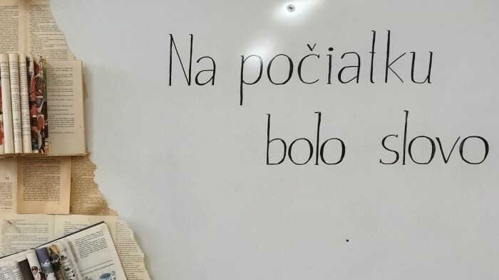 Na počiatku bolo slovo