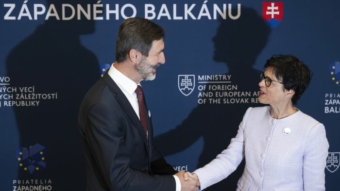 Fico se reúne con la eurocomisaria de Ampliación y Blanár insiste en la incorporación de los Balcanes Occidentales