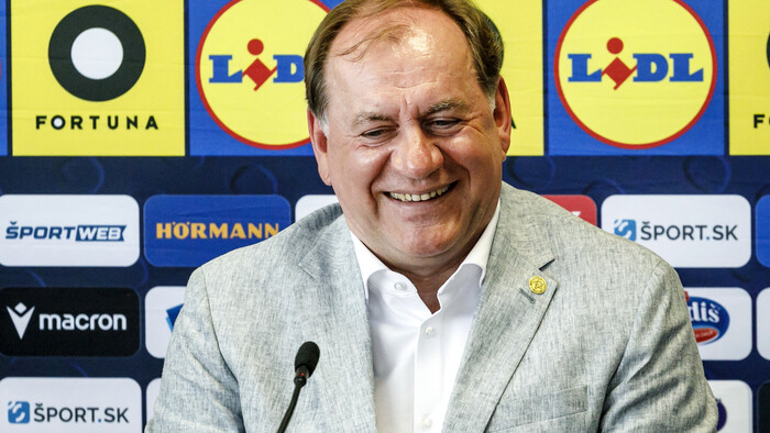 FUTBAL: Vladimír Weiis st. opäť v reprezentácii