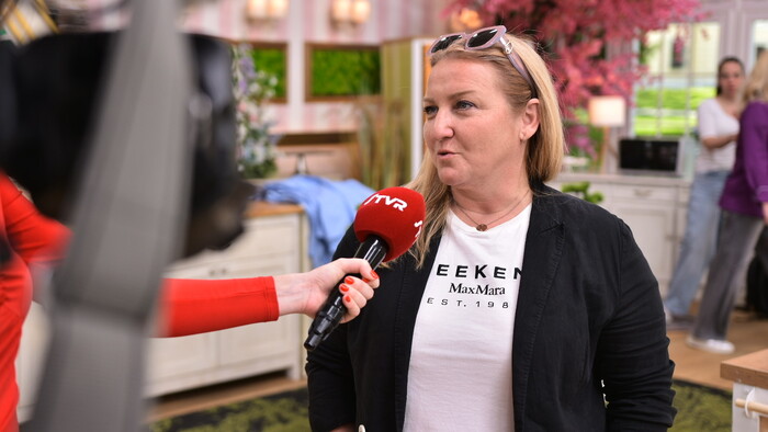 Martina-Flašíková-GR-STVR-nakrúcanie-pečie-celé-slovensko-6
